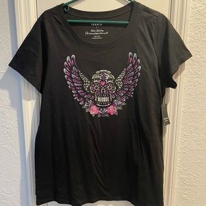 Torrid tee shirt